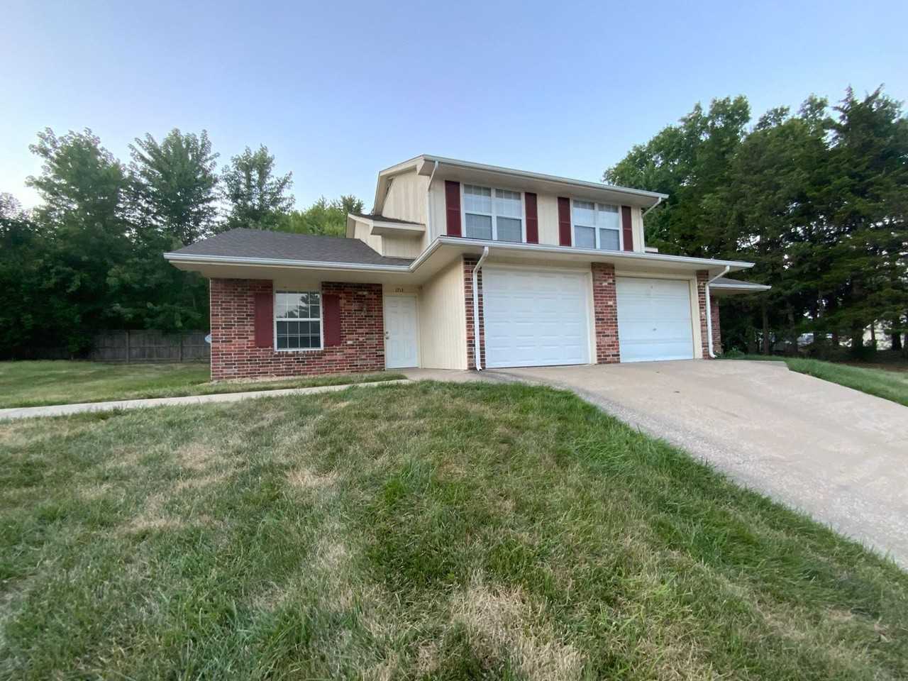 1713 Steamboat Ln #1713 - Photo 7 of 34