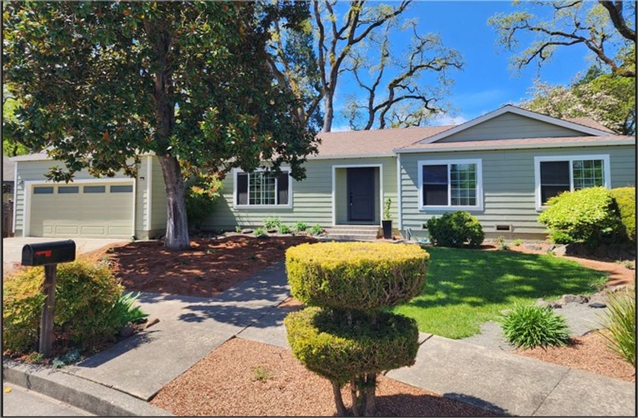 4100 King Arthur Ct - Photo 2 of 29