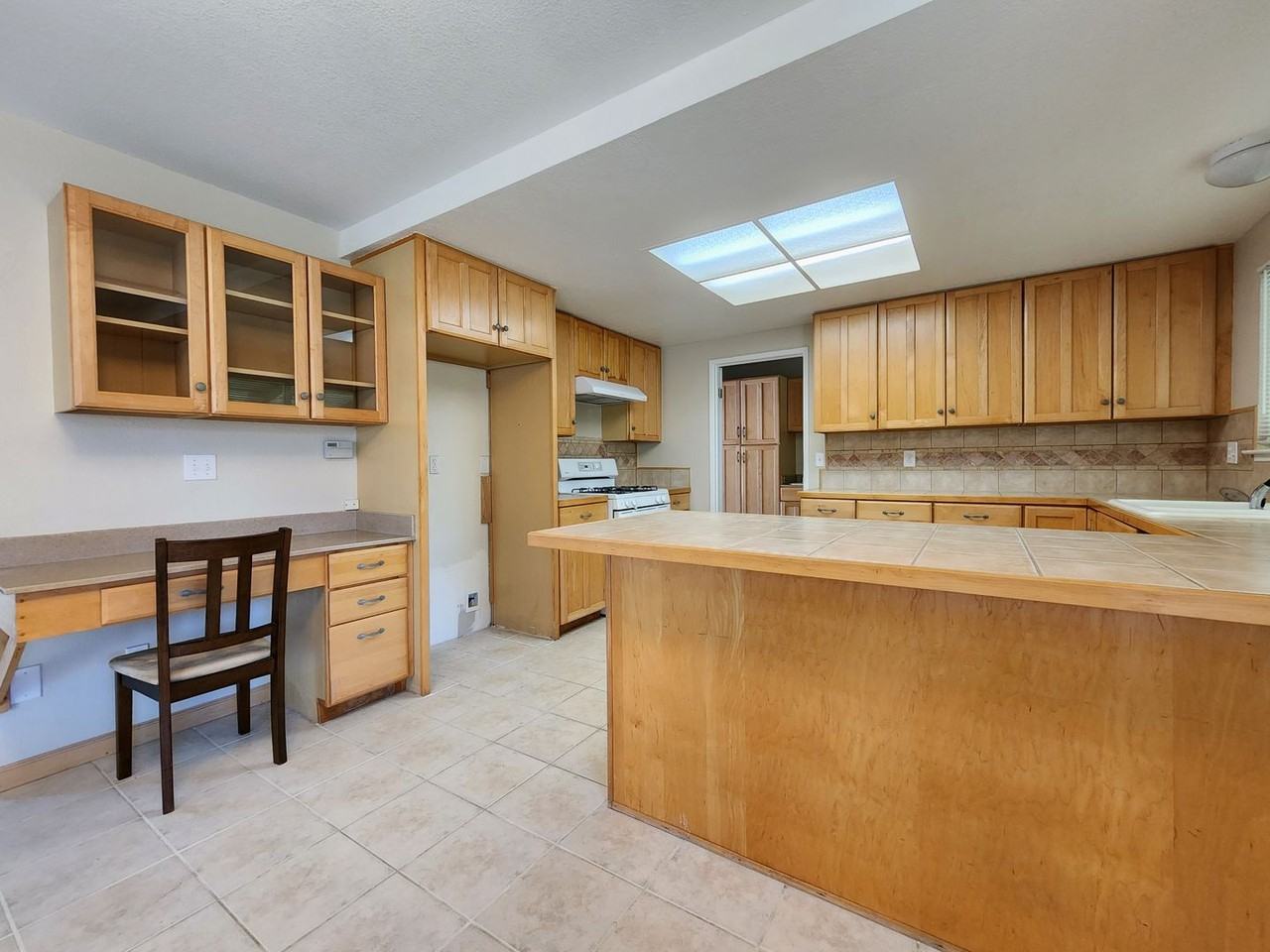 4100 King Arthur Ct - Photo 6 of 29