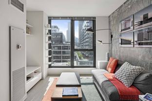 165 W Superior St - Photo 1 of 1