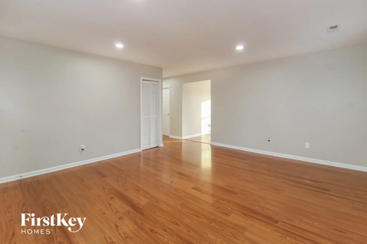 1820 Willora St - Photo 2 of 15