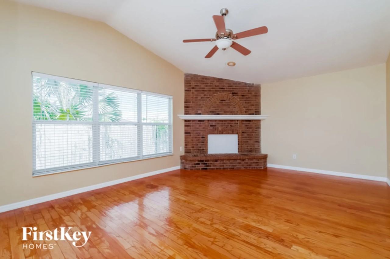 1831 Wood Brook St - Photo 2 of 15