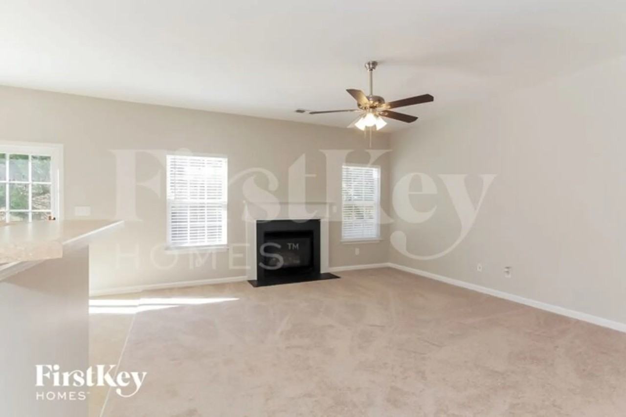 1467 Remington Ln Nw - Photo 3 of 15