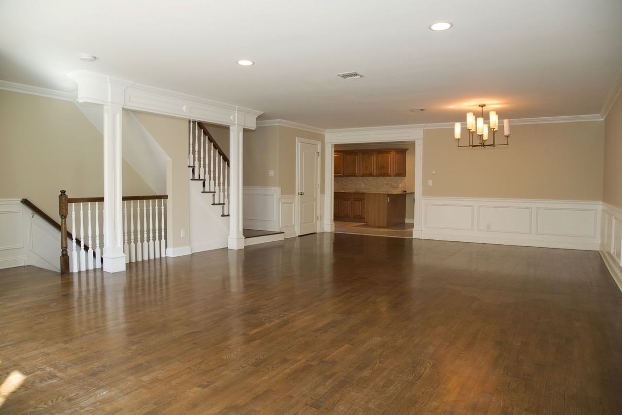 29 Skymark Ct - Photo 2 of 14