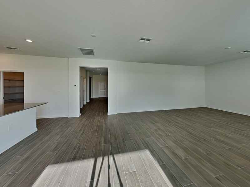 2822 Fitness St - Photo 7 of 31