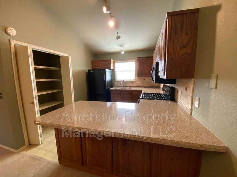 8841 S Canton Pl - Photo 6 of 35