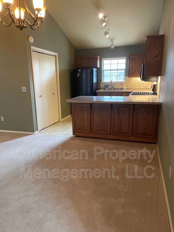 8841 S Canton Pl - Photo 7 of 35