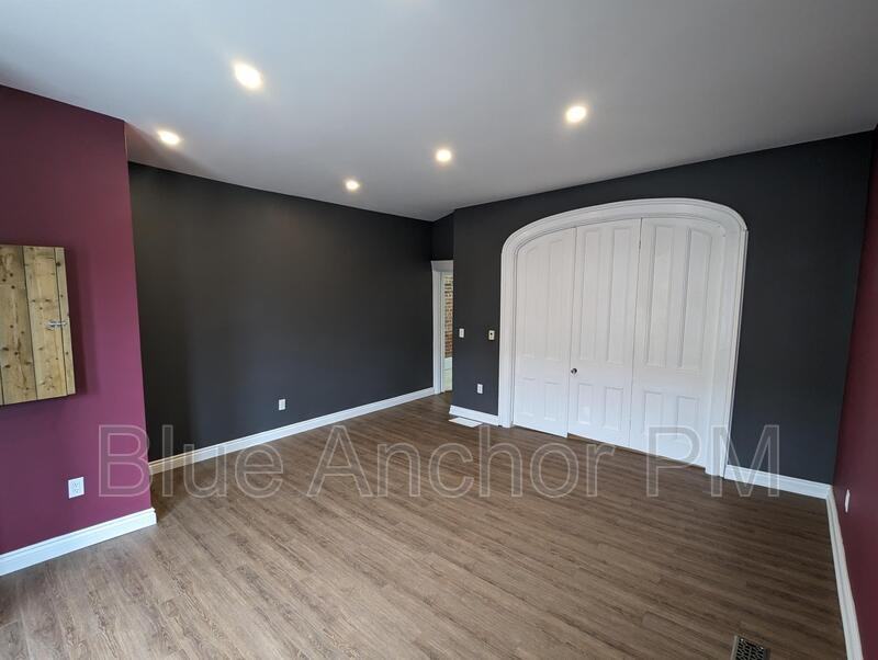 228 Coleman St - Photo 2 of 11