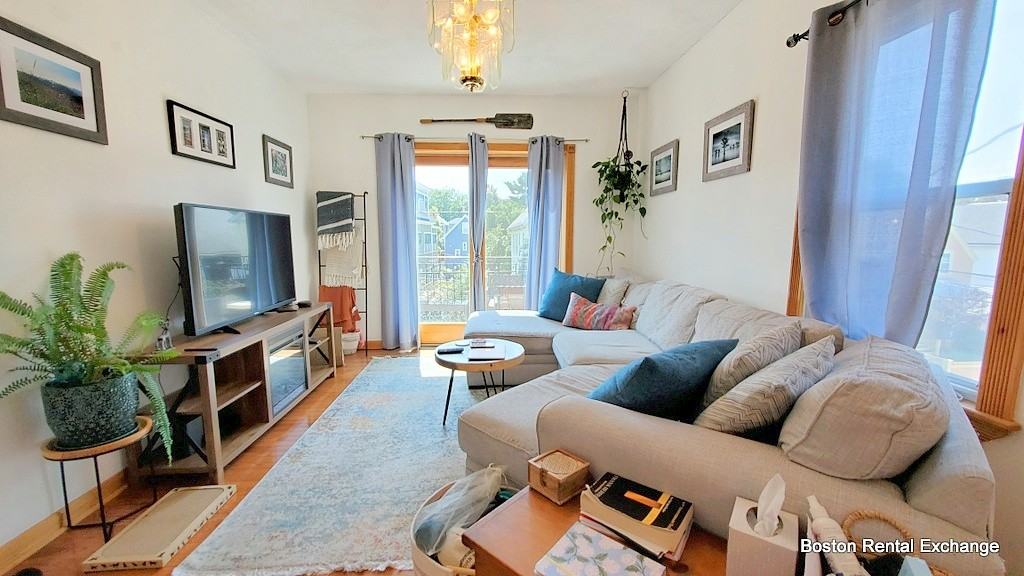 30 Alpine St #2 - Photo 2 of 25