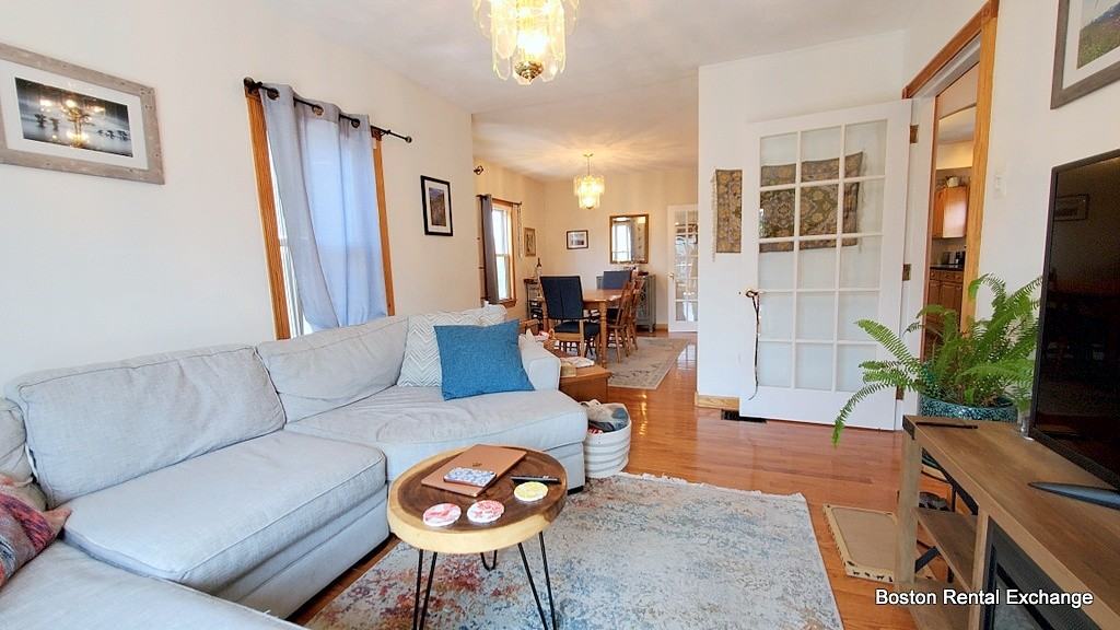 30 Alpine St #2 - Photo 3 of 25