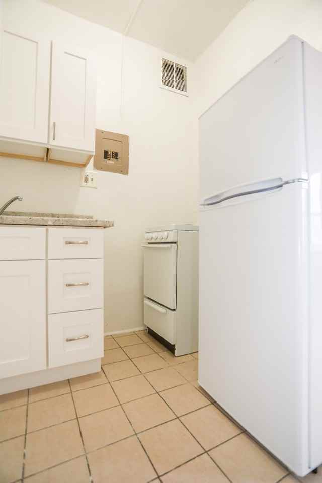 7455 West Greenview #210 - Photo 4 of 11