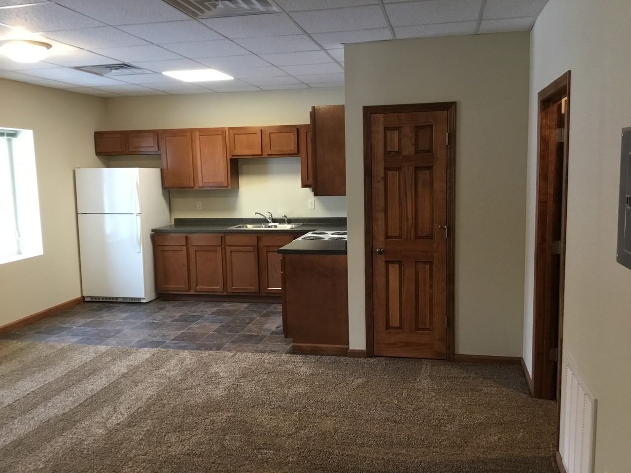 1516 Broadway St - Photo 5 of 47