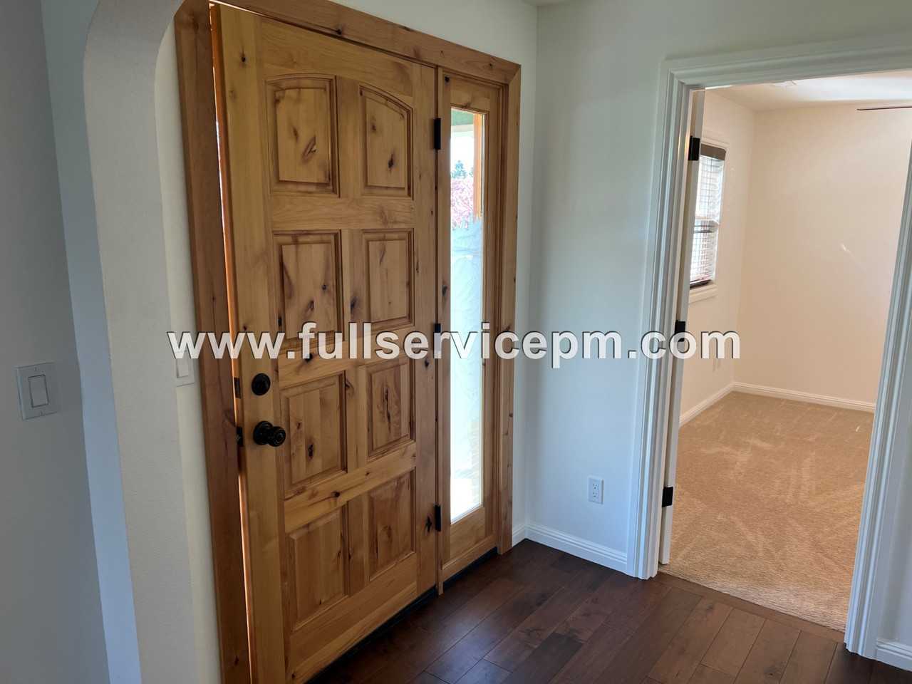 1929 Walnut St - Photo 3 of 47