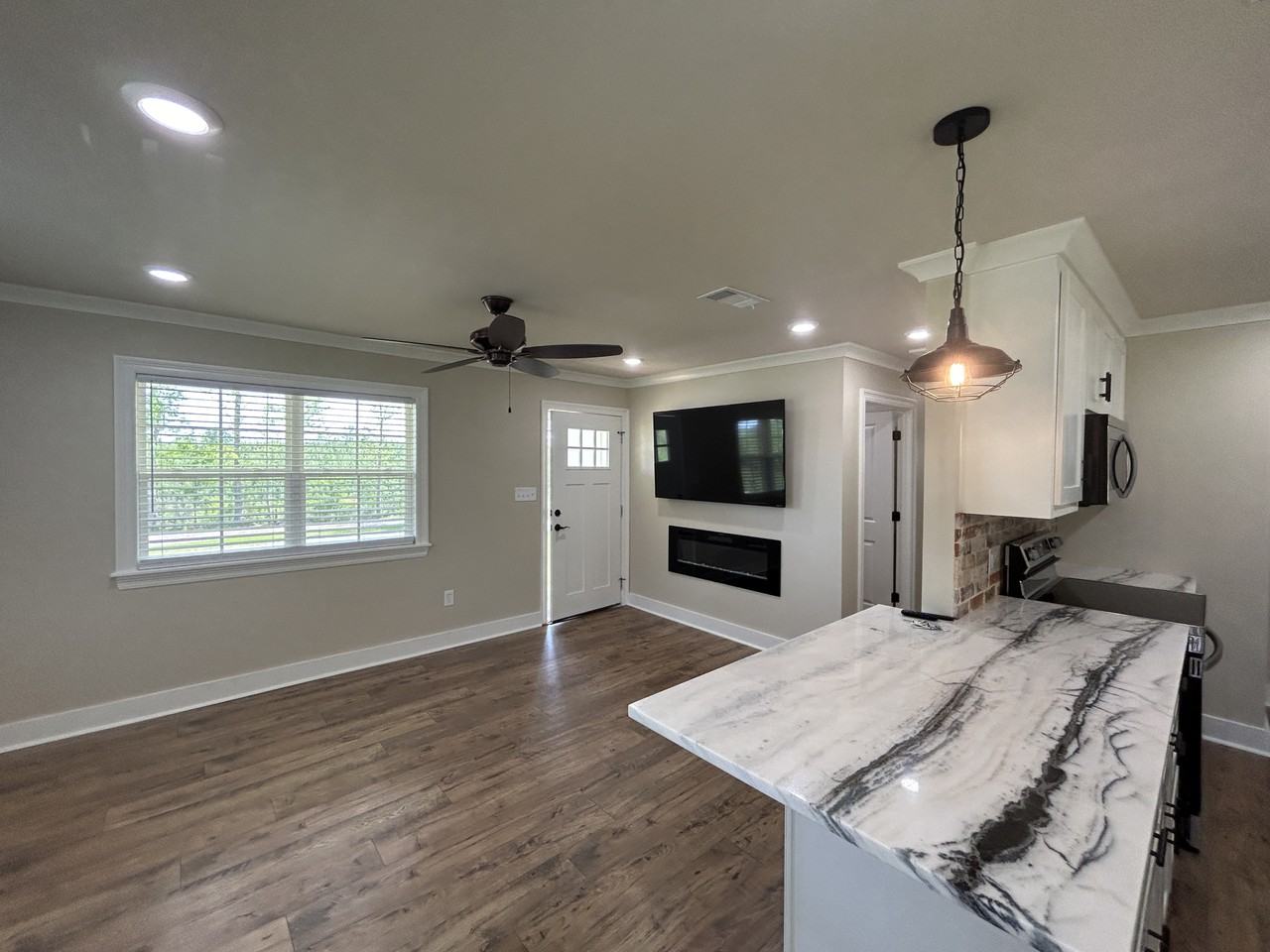 53 Dearman Rd - Photo 4 of 12