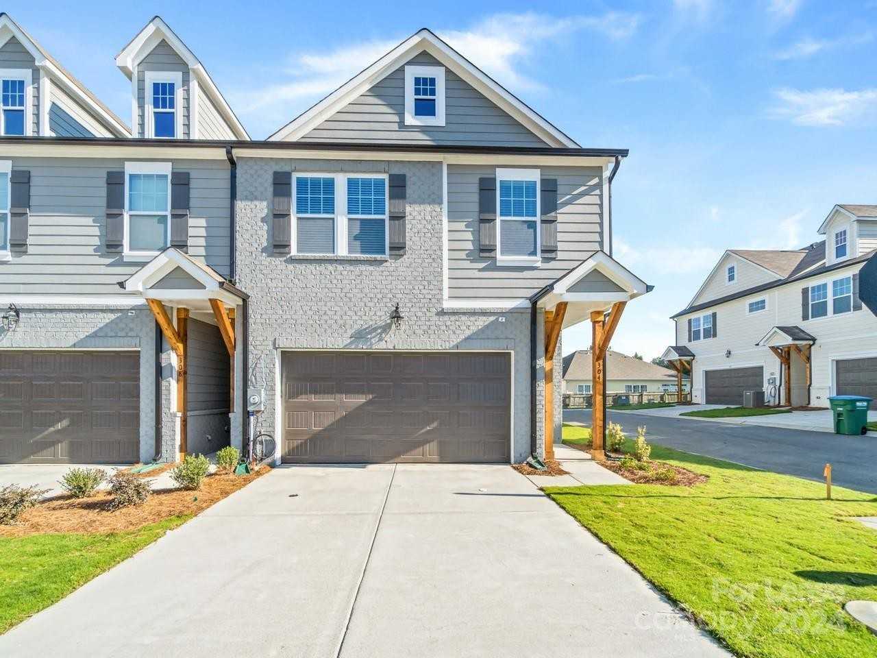 304 Cannamela Dr, Pineville, NC 28134 3 Bedroom Apartment for Rent