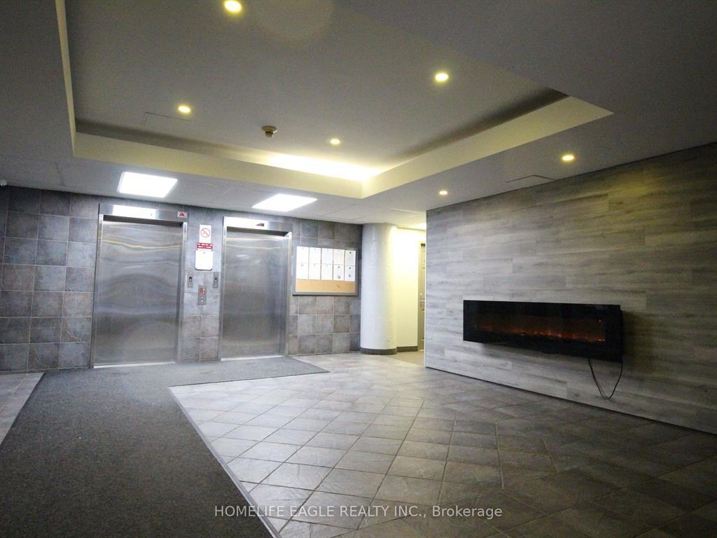 1401 Dupont St Toronto - Photo 2 of 45