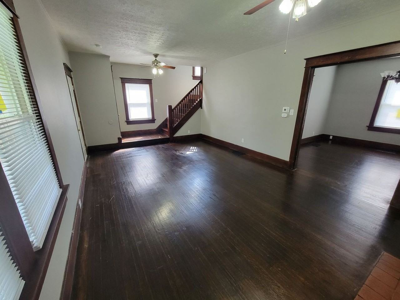 604 Cambridge Ave - Photo 2 of 14