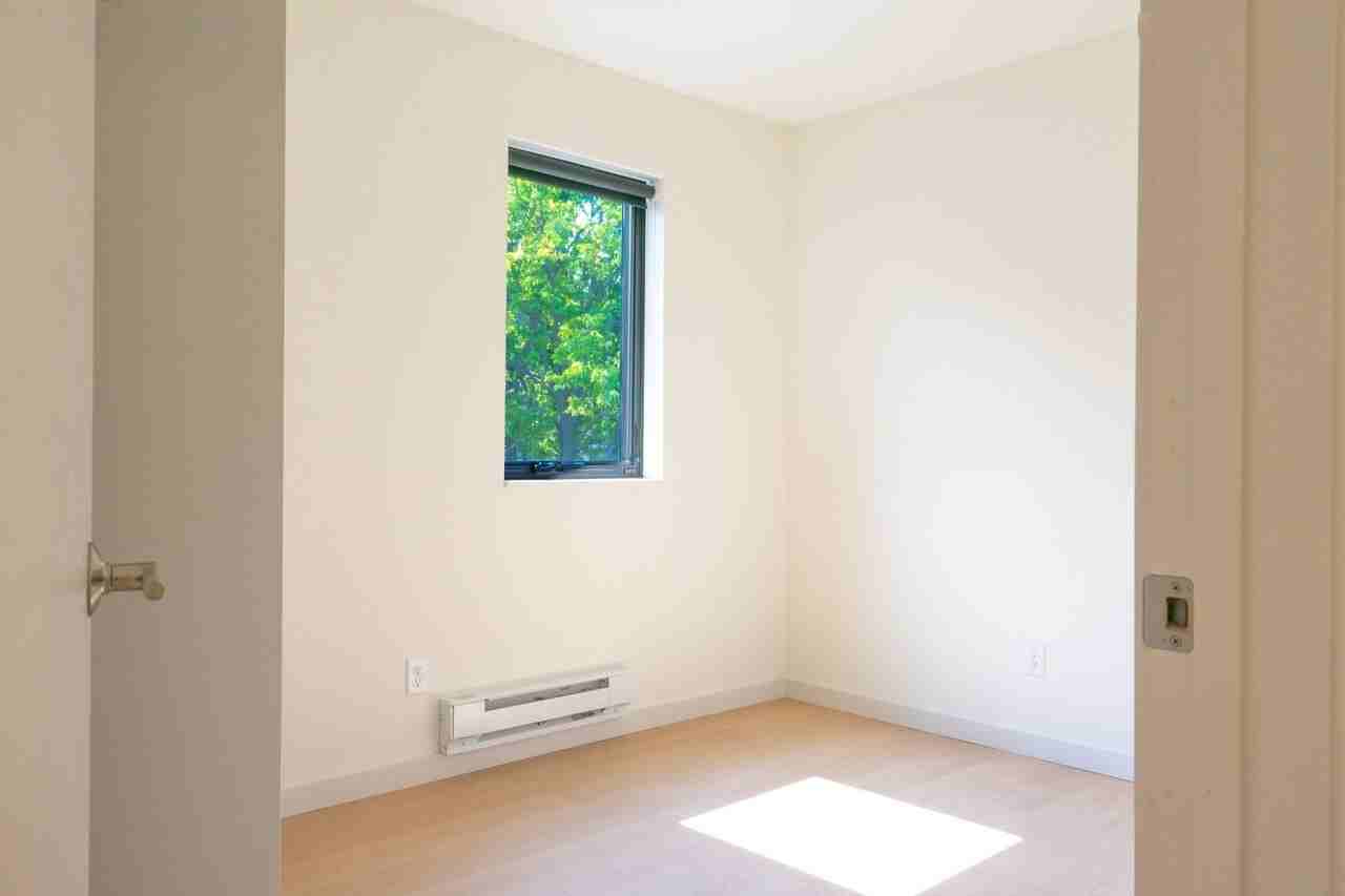 Bryant Park Lofts - Photo 6 of 22