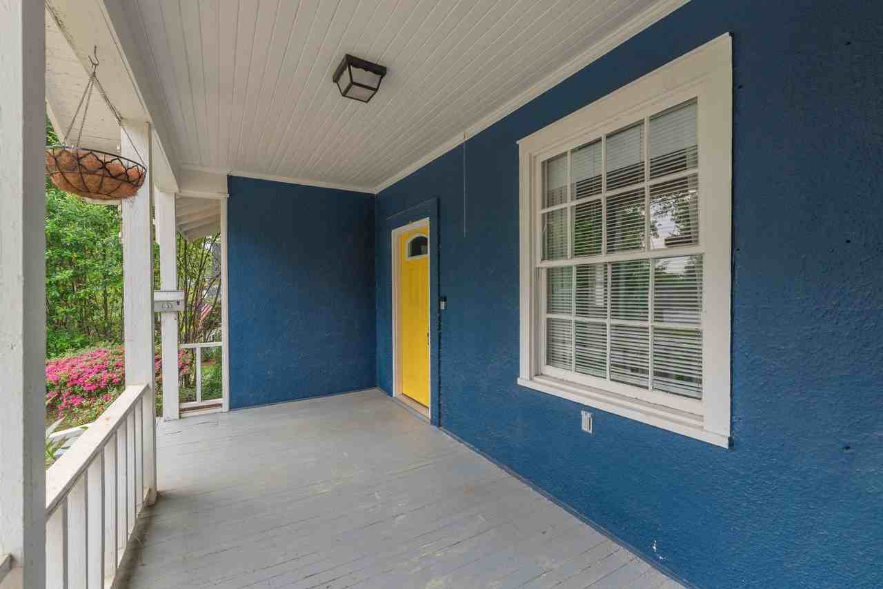 2056 Mcdowell St - Photo 5 of 24