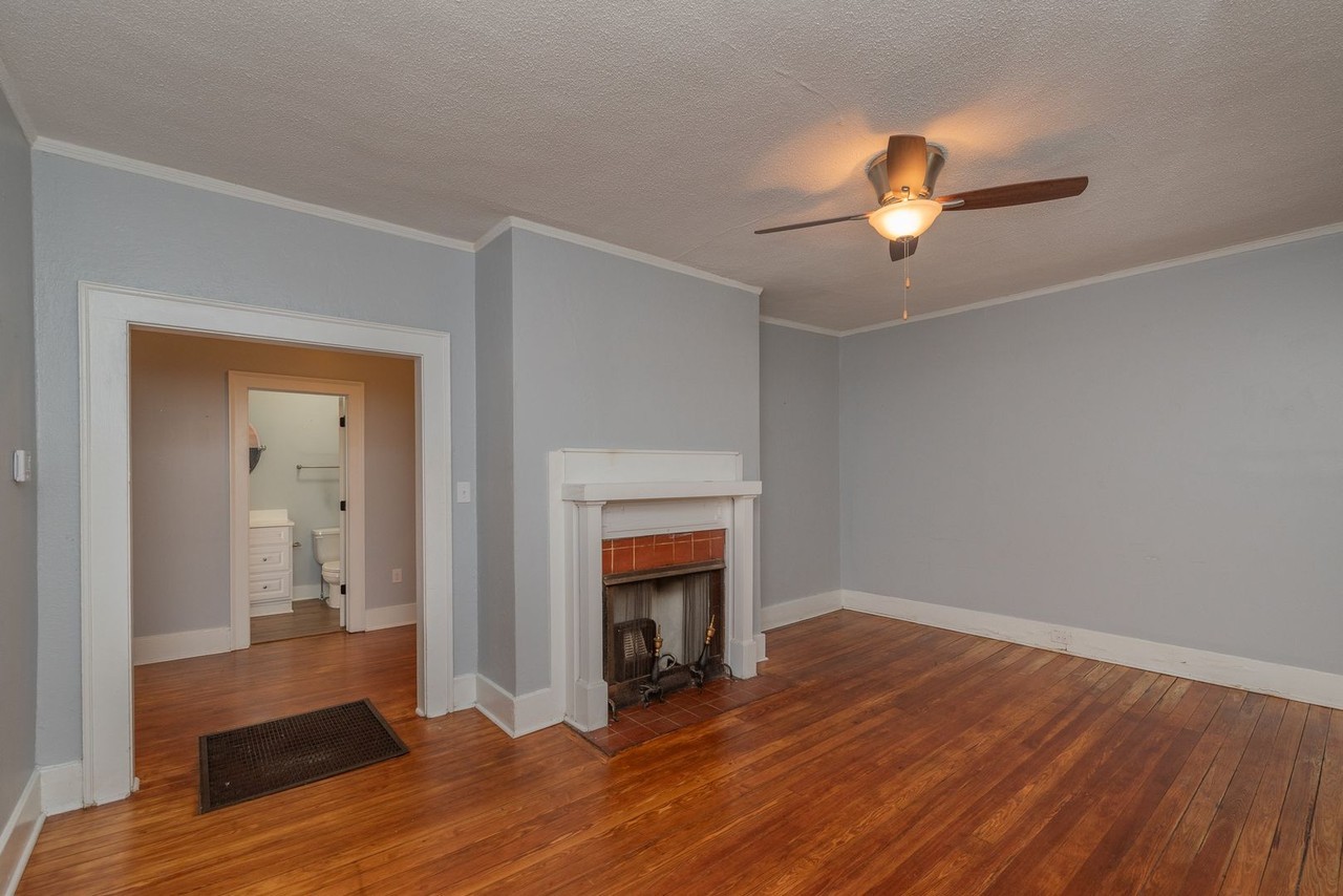2056 Mcdowell St - Photo 7 of 24