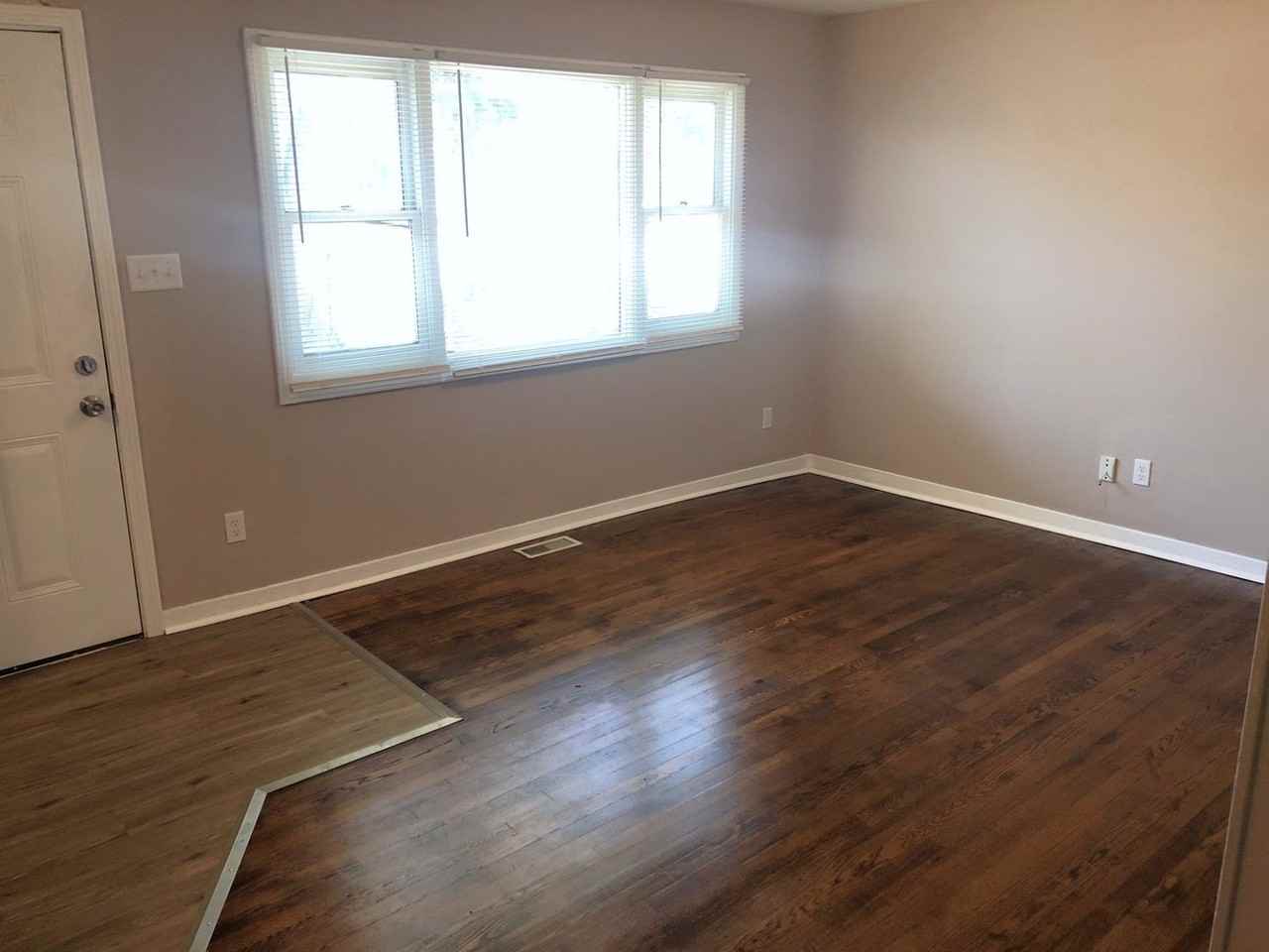 702 N 13th Ter - Photo 2 of 11