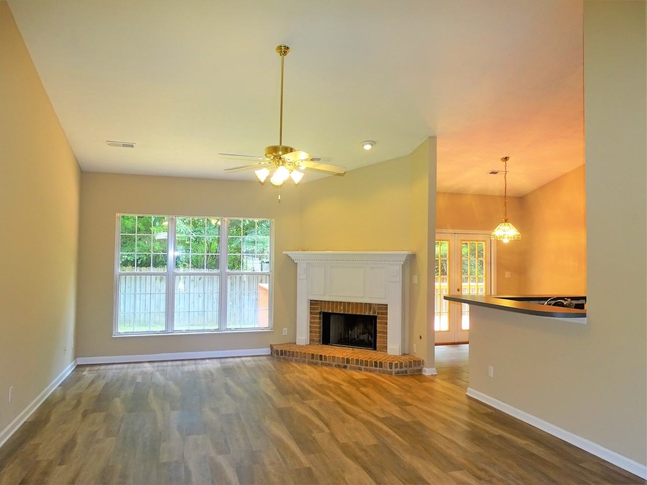 8518 Lawnpark Dr - Photo 3 of 17