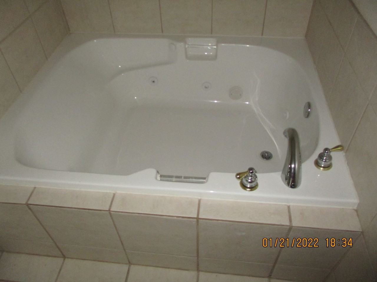 744 Shamrock Dr - Photo 2 of 9