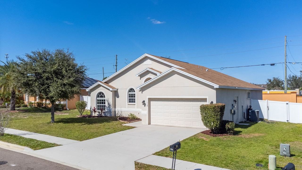 518 Highland Meadows St - Photo 2 of 26