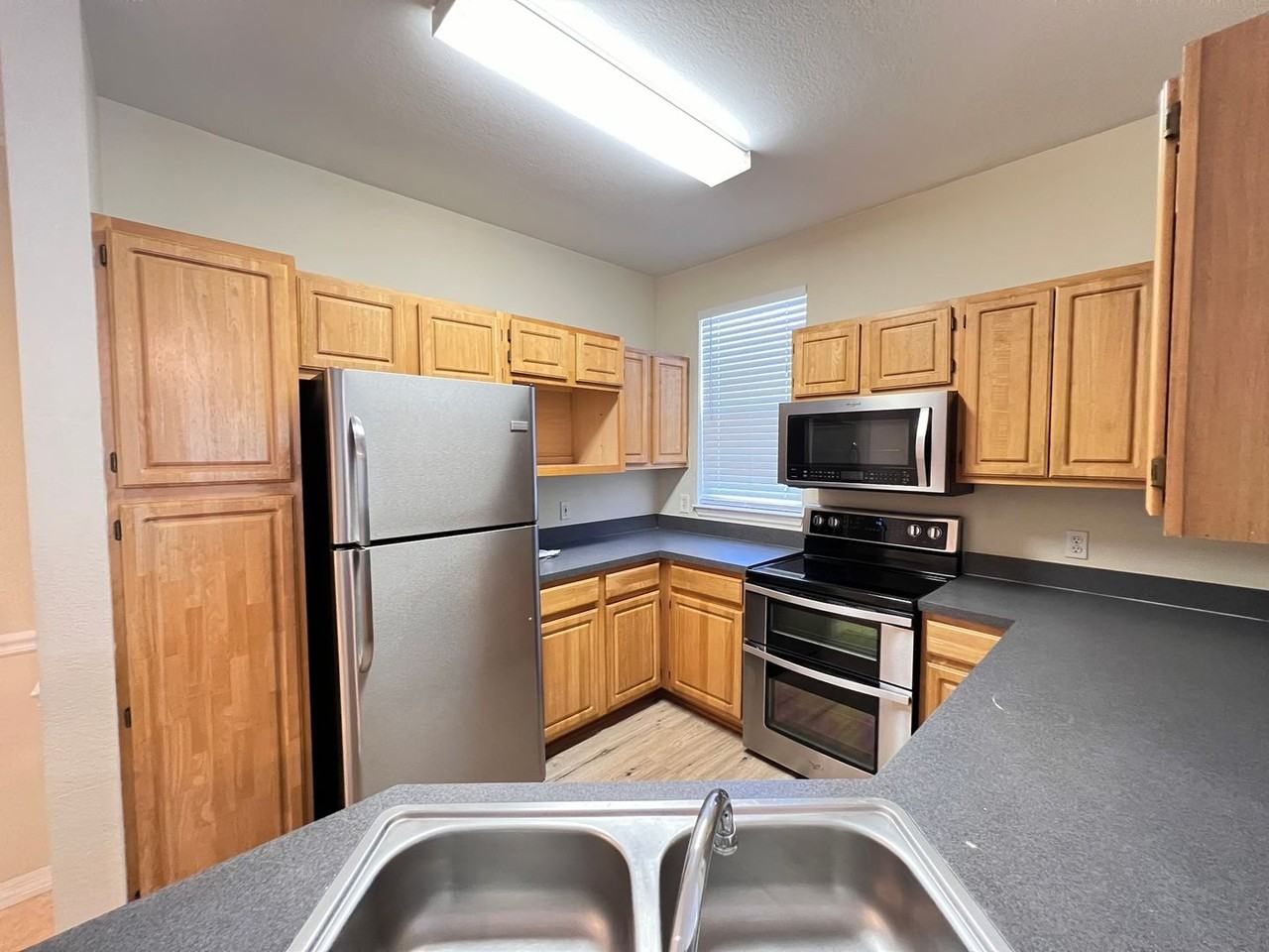 3478 Westchester Square Blvd #103 - Photo 4 of 25
