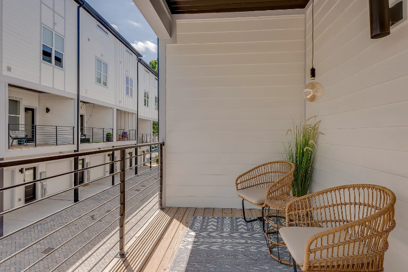 2001 Convent Pl - Photo 7 of 28