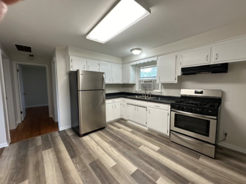 615 W South St - Photo 3 of 9