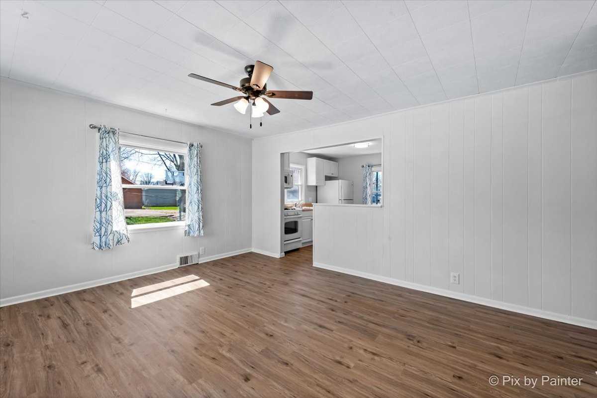 148 Oak St #NA - Photo 3 of 19