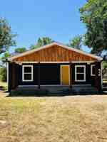 featured image of 2705 W Sycamore Ave #NA