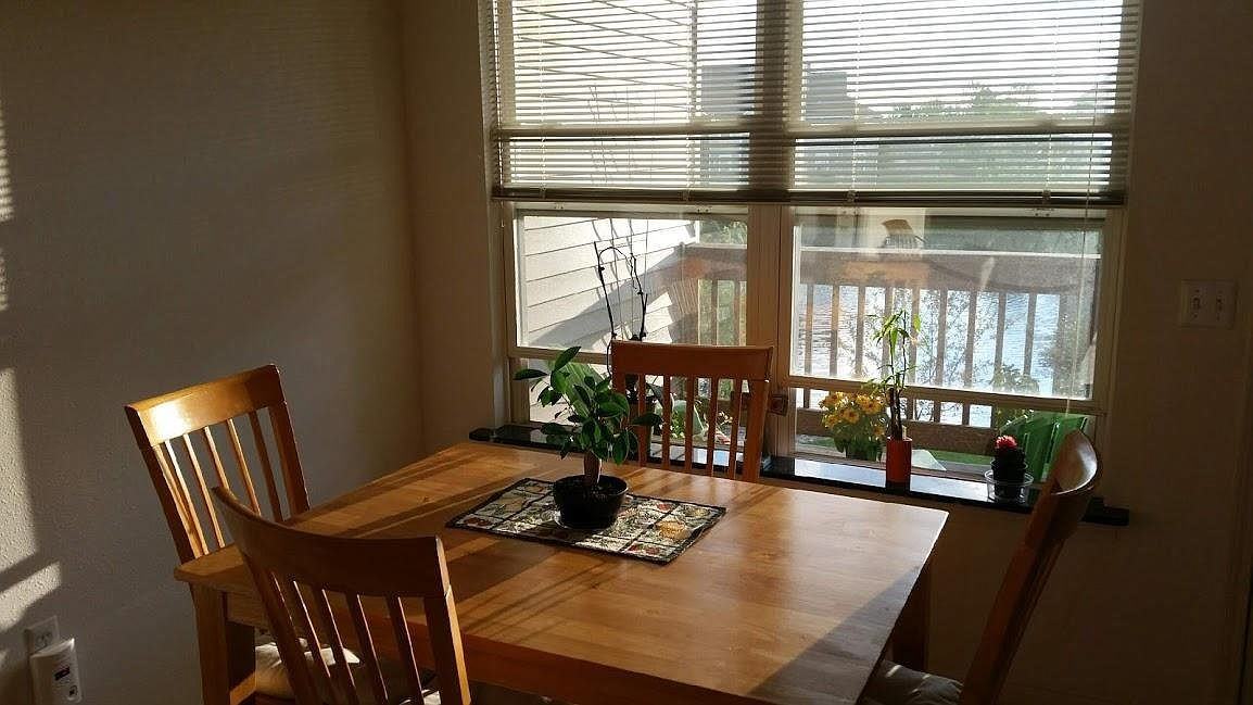 1526 Oakfield Dr - Photo 5 of 10
