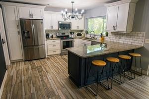 featured image of Dockside Drive