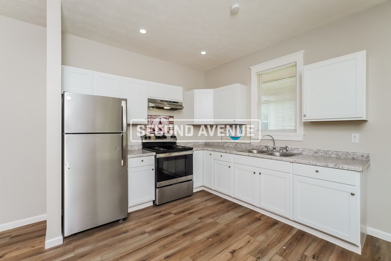 2117 Osage Ave - Photo 2 of 19