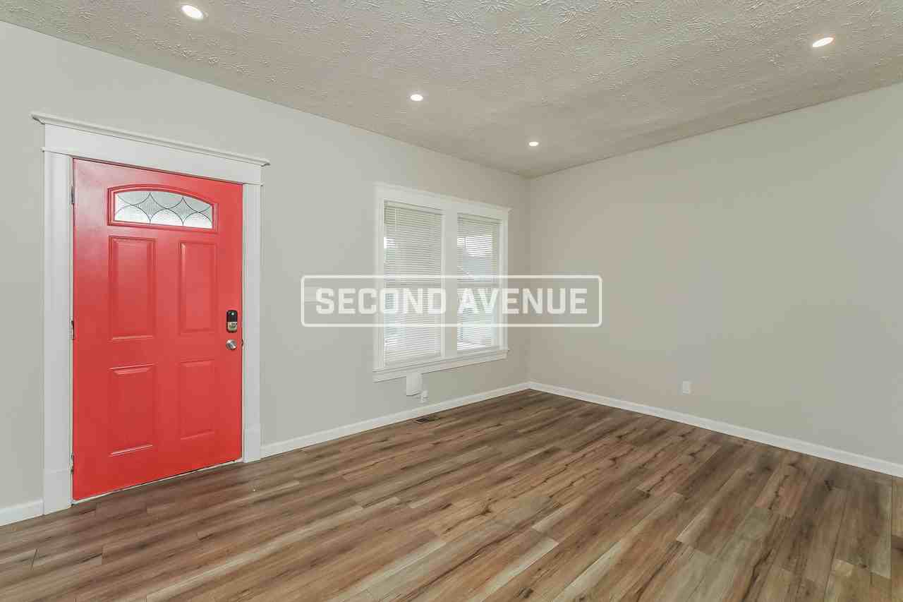 2117 Osage Ave - Photo 7 of 19