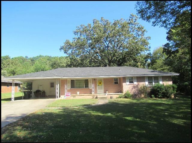 6924 W Markham St - Photo 2 of 10