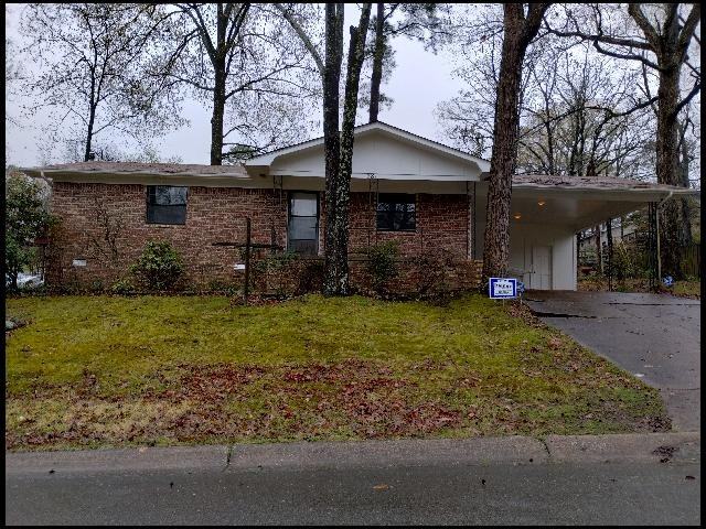 7819 Standish Rd - Photo 2 of 10