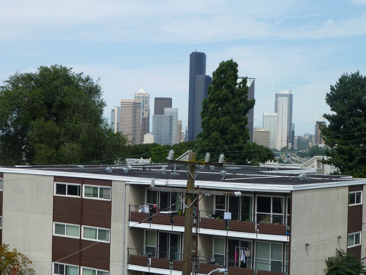 Elliott View Apartments - Photo 5 of 29