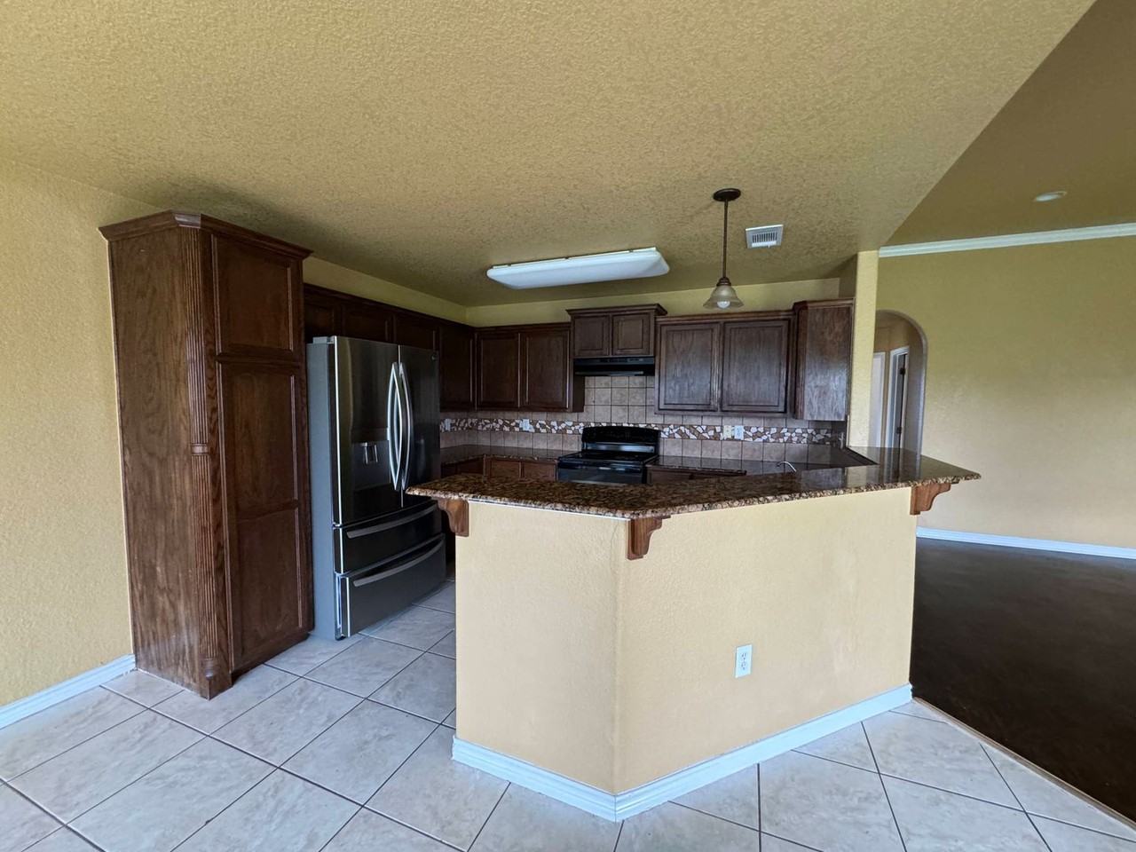 9600 Diana Dr - Photo 6 of 25