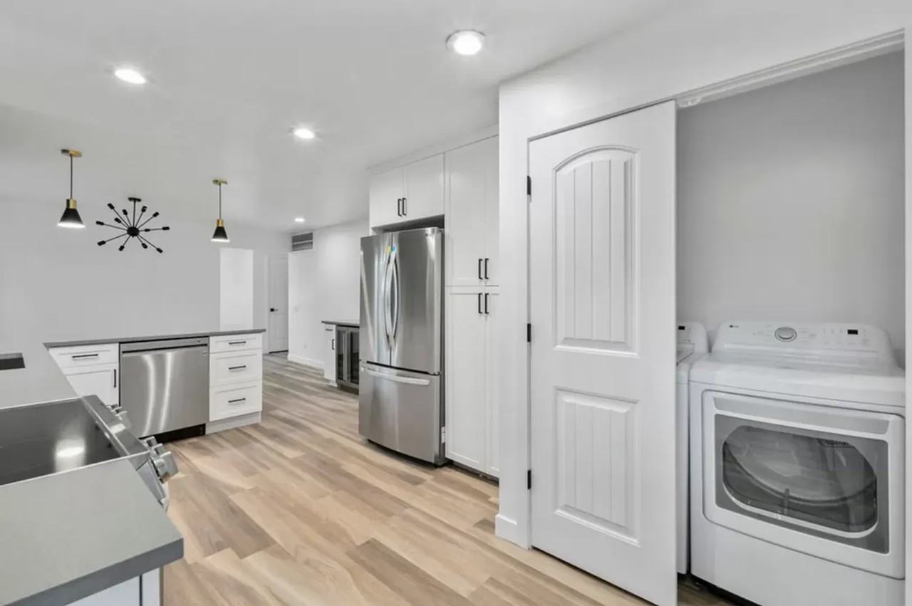 701 N De Soto St - Photo 4 of 21