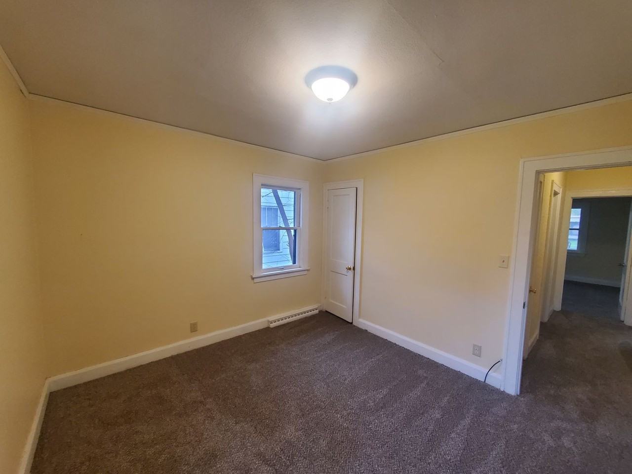 1614 Pauline Ave - Photo 6 of 10