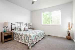 featured image of 915 N 17th Ave #B