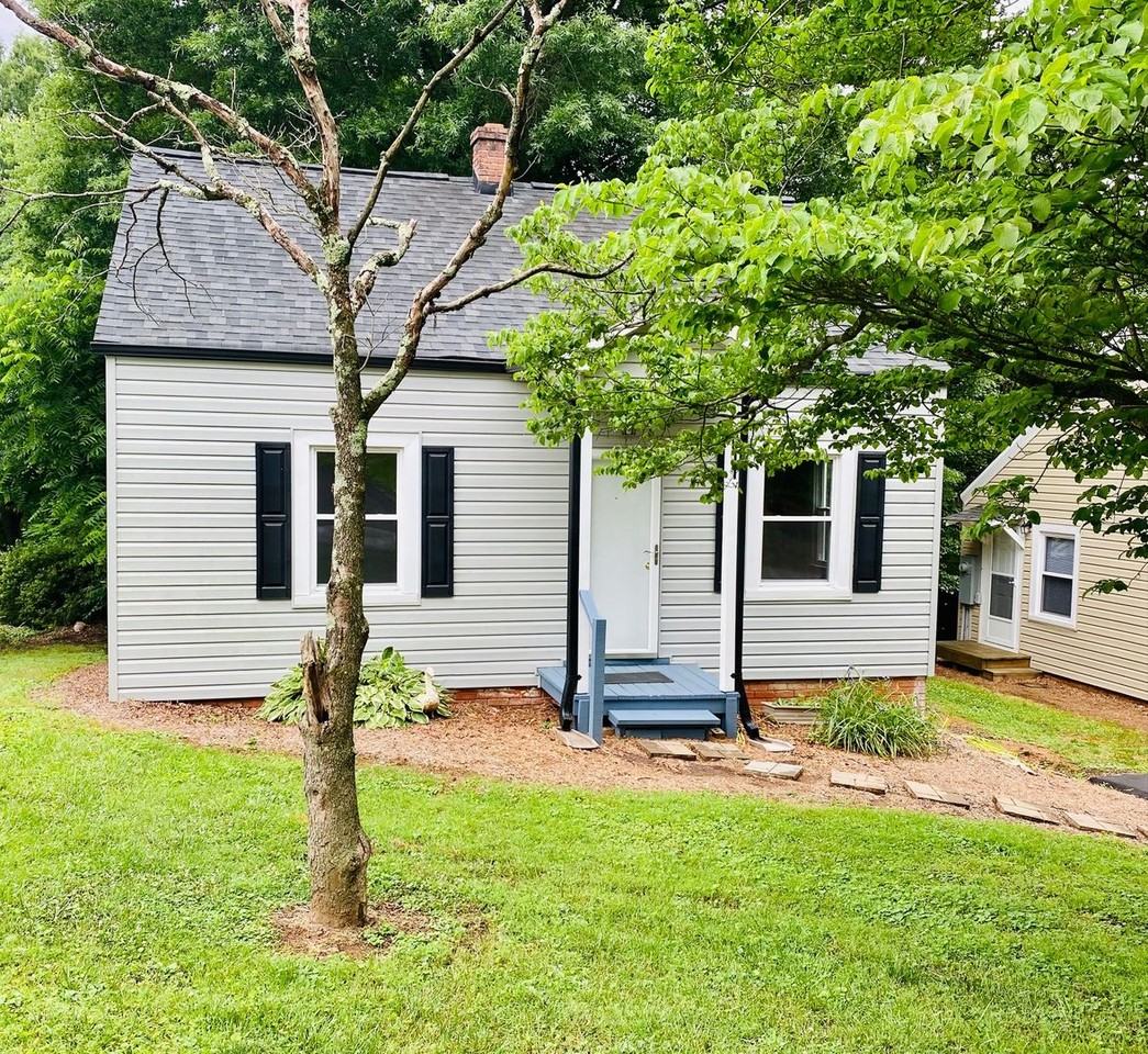 511 Private Address Overlook Place - Photo 3 of 19