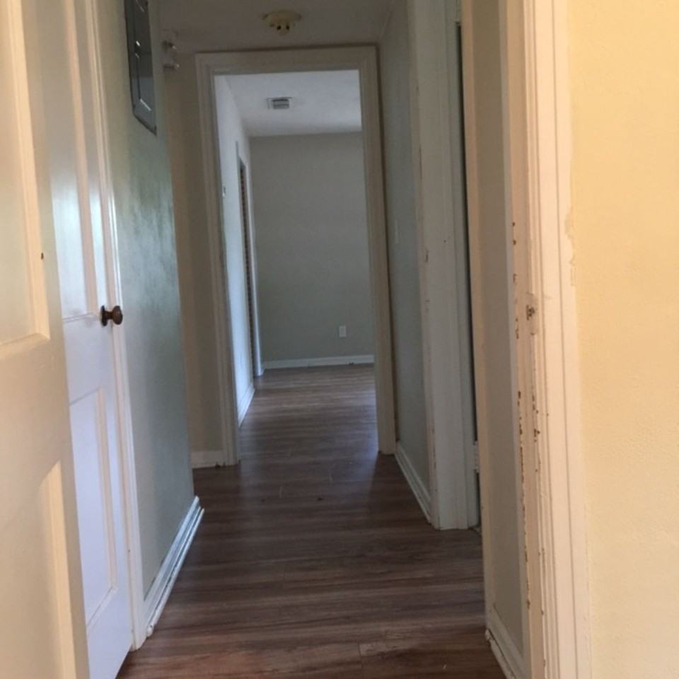 366 Lincoln Ave - Photo 3 of 7