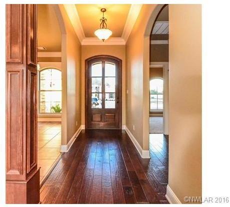 421 Antietam Dr - Photo 3 of 18