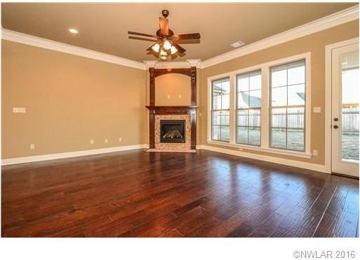 421 Antietam Dr - Photo 4 of 18