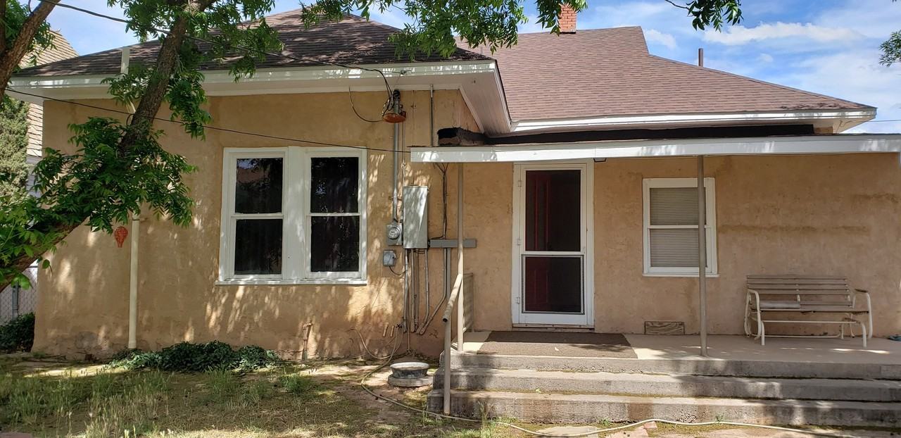 1219 Michigan Ave - Photo 3 of 48