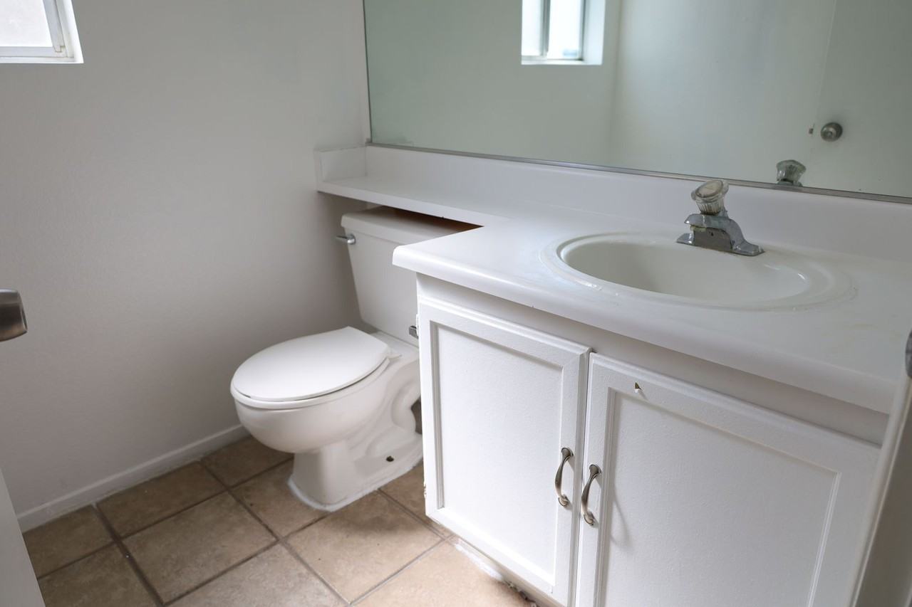 5418 Silverheart Ave - Photo 7 of 17